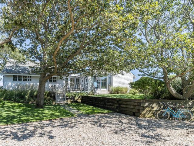 House for sale in Wainscott, New York
