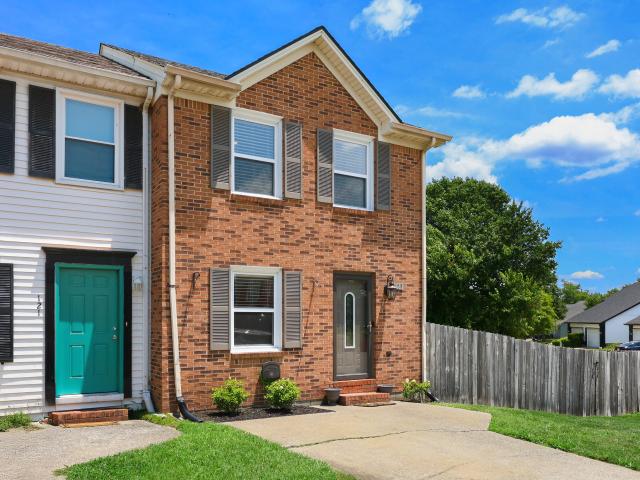 Townhouse for sale in Nicholasville, Kentucky