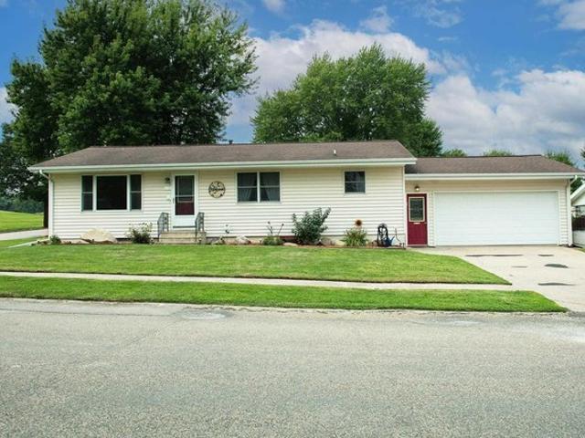 House for sale in Reinbeck, Iowa