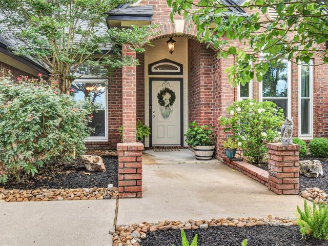 House for sale in Clute, Texas