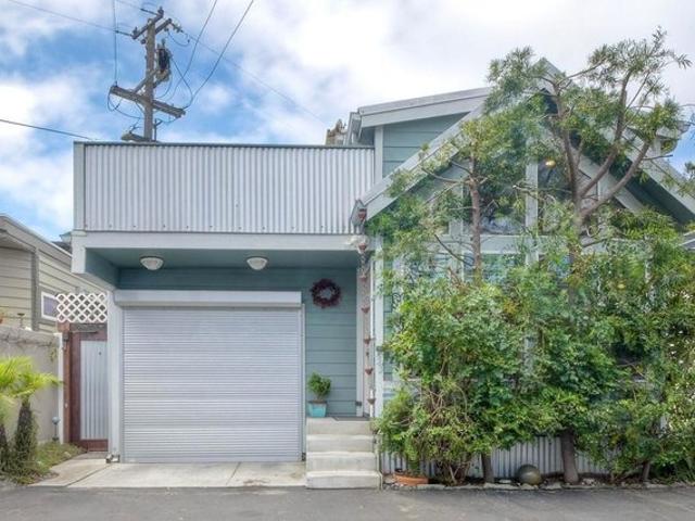 House for sale in Cardiff, California