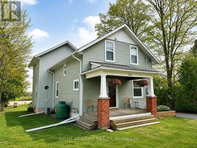 House for sale in Woodville, Kawartha Lakes