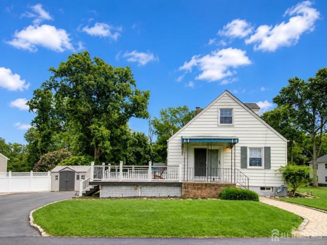 House for sale in Edison, New Jersey