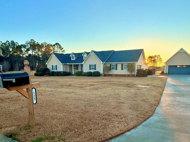 House for sale in Broxton, Georgia