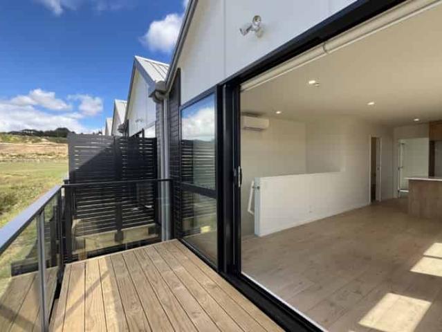 House for rent in Whangaparaoa, Oroua County