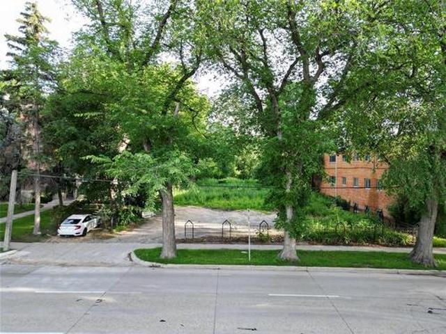 Land for sale in East St. Paul, Manitoba