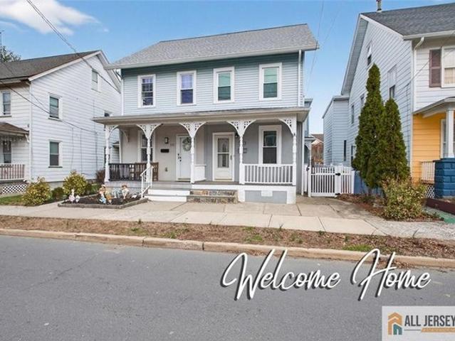 Townhouse for sale in Hightstown, New Jersey