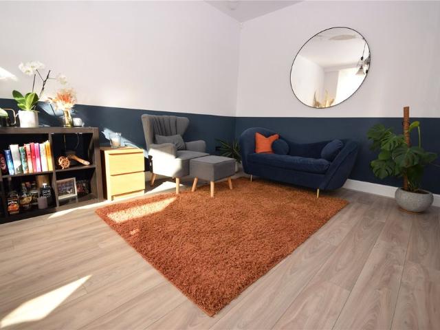 House for rent in Hollin Park, Leeds