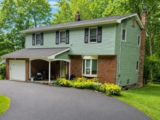 House for sale in Lebanon, New Jersey