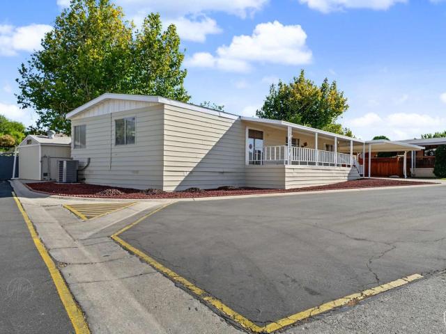 House for sale in Taft, California