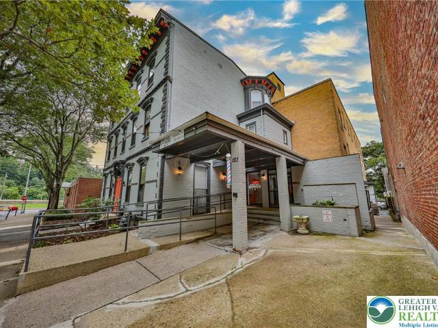 House for sale in Easton, Pennsylvania