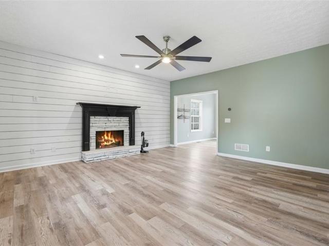 House for sale in Nelson, Georgia