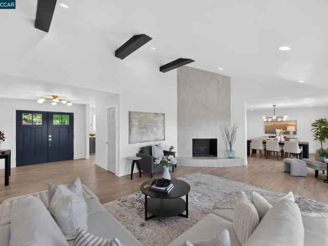 House for sale in San Anselmo, California