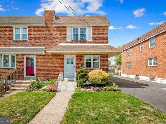 Townhouse for sale in Delco, Pennsylvania