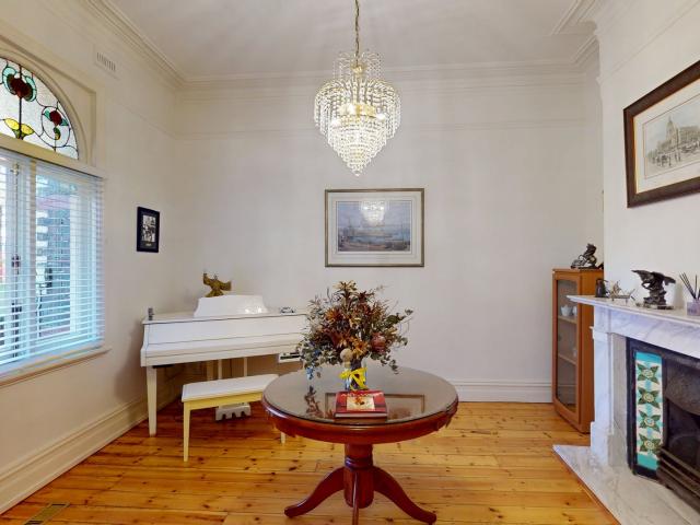 Apartment for rent in Parkville