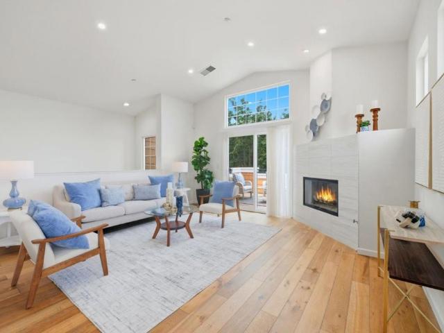 Townhouse for sale in San Mateo, California