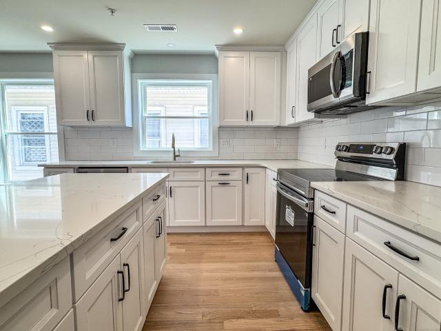 Townhouse for rent in Bridgeport