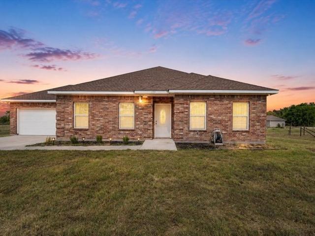 House for sale in Navarro, Texas