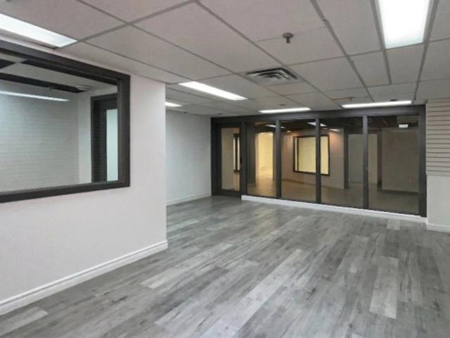 Commercial for rent in Vieux-Montréal, Montréal