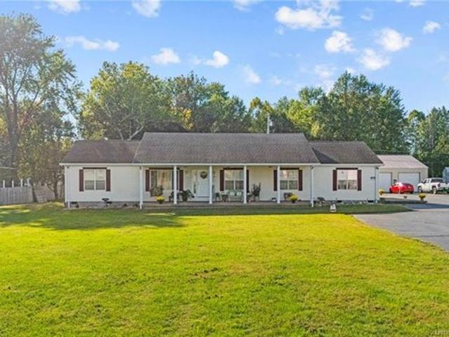 House for sale in Austin, Indiana