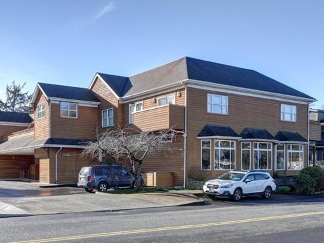 Condo for sale in Oregonia