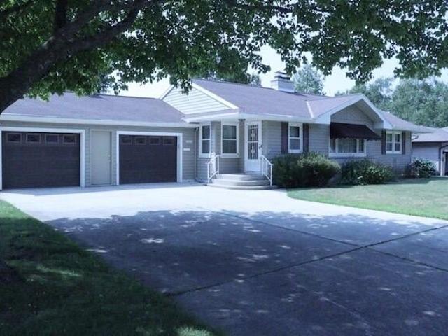 House for sale in Sturgeon Bay, Wisconsin
