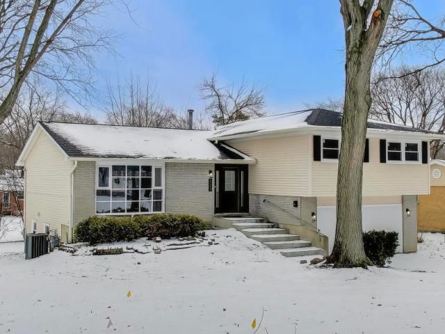 Property for sale in Barrington, Illinois