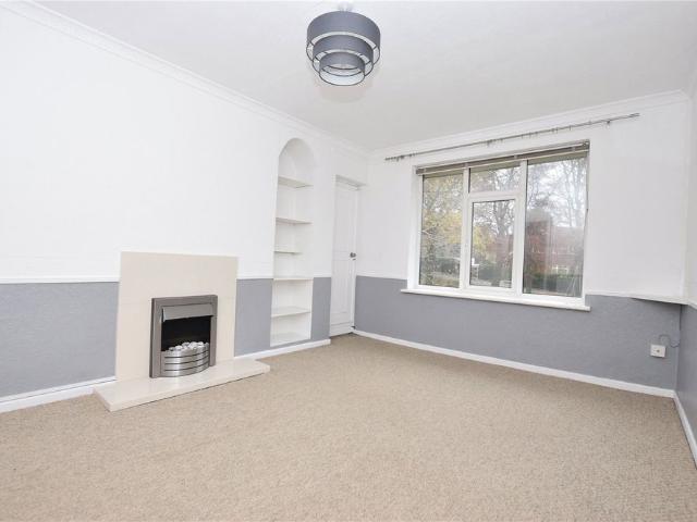 Apartment for rent in West Park, West Yorkshire
