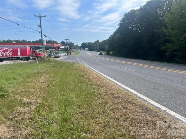 Commercial for sale in Bowling Green, Clover