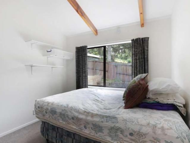 House for sale in Oratia