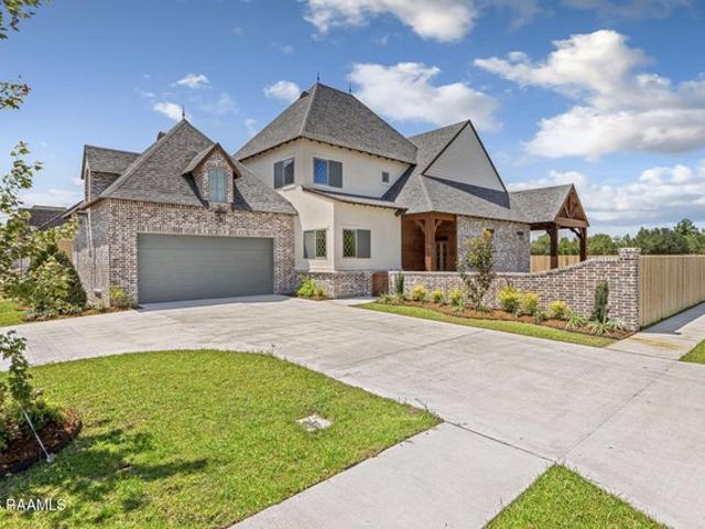 House for sale in Youngsville, Lafayette Parish