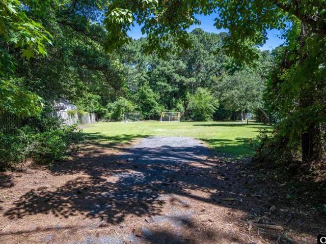 Land for sale in Manteo, North Carolina