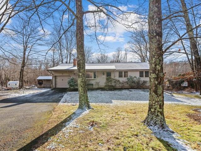 House for sale in East Hampton, Connecticut