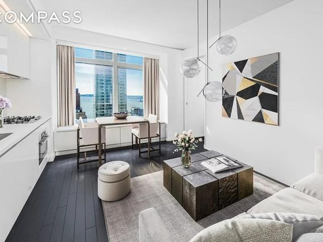 Condo for sale in Arverne, New York