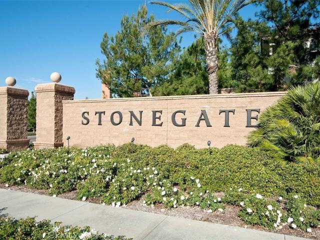 Condo for sale in Irvine, Stonegate