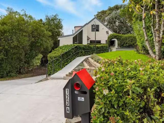 House for sale in Westmorland, Canterbury