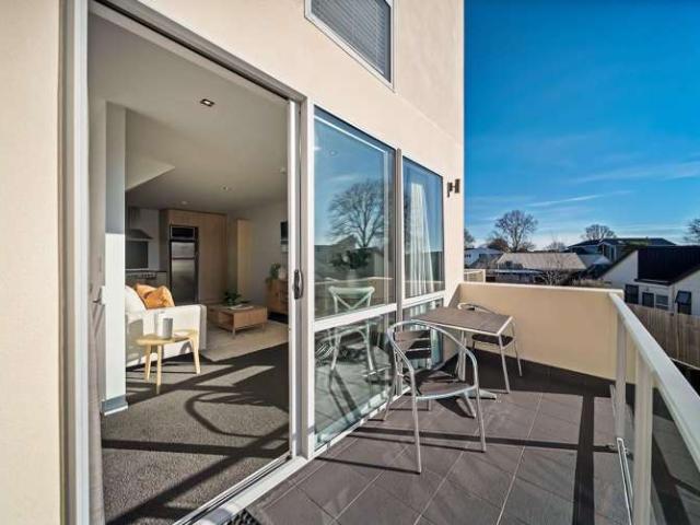 Townhouse for sale in Merivale, Canterbury