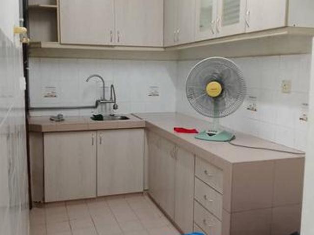 Apartment for sale in Petaling, Damansara Damai