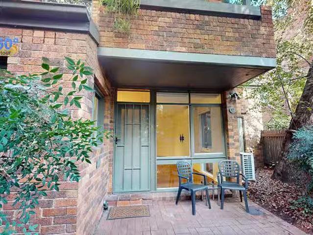 House for rent in Carlton