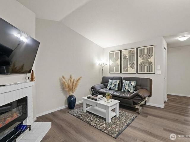 Condo for sale in Everett, Washington