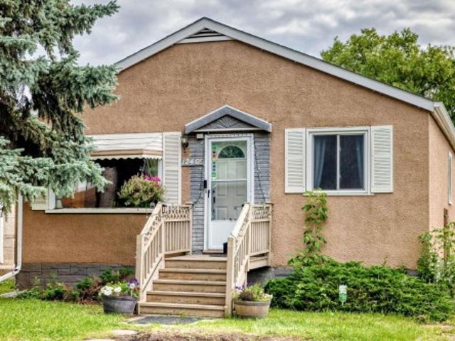House for sale in Wedgewood, Alberta