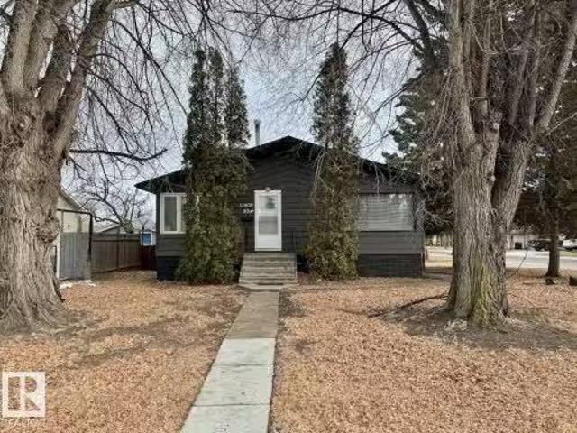 House for sale in Wedgewood, Alberta