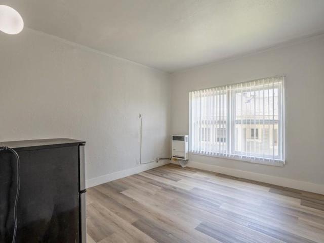 Apartment for rent in Canoga Park, California