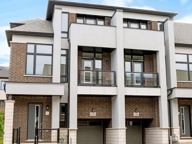 Townhouse for sale in Woburn, Ontario