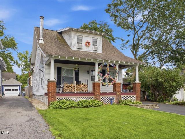 House for sale in Niskayuna, New York