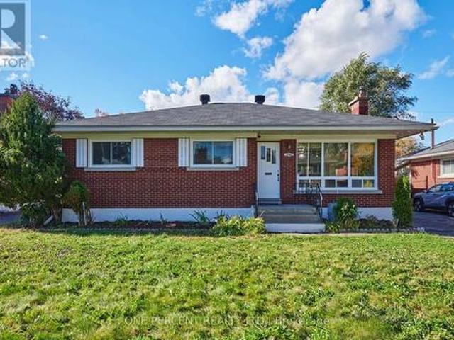 House for sale in College, Ottawa