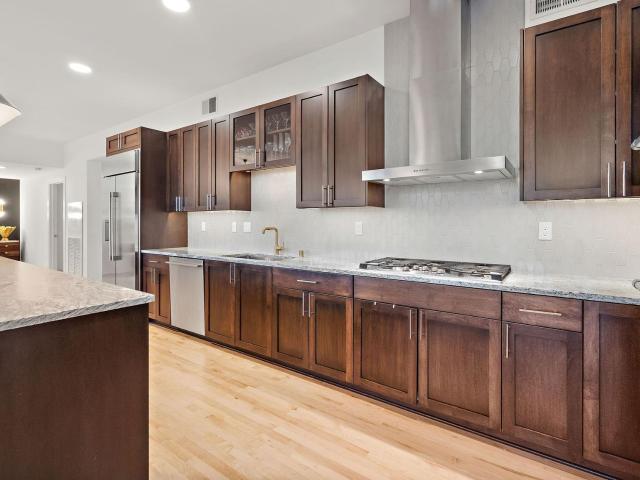 Condo for sale in Hennepin, Minnesota