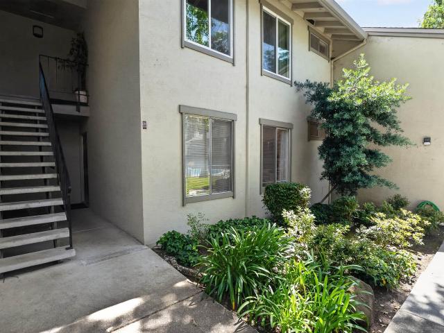 Condo for sale in Walnut Creek, California