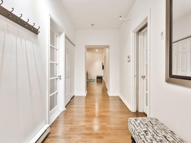 Apartment for rent in Village gai, Montréal