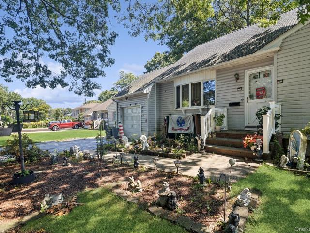 House for sale in Bohemia, New York